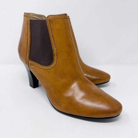 Frye Cognac Brown Leather Scarlett Chelsea High Heel Bootie Women's Sz 9 Pull On - Picture 10 of 10